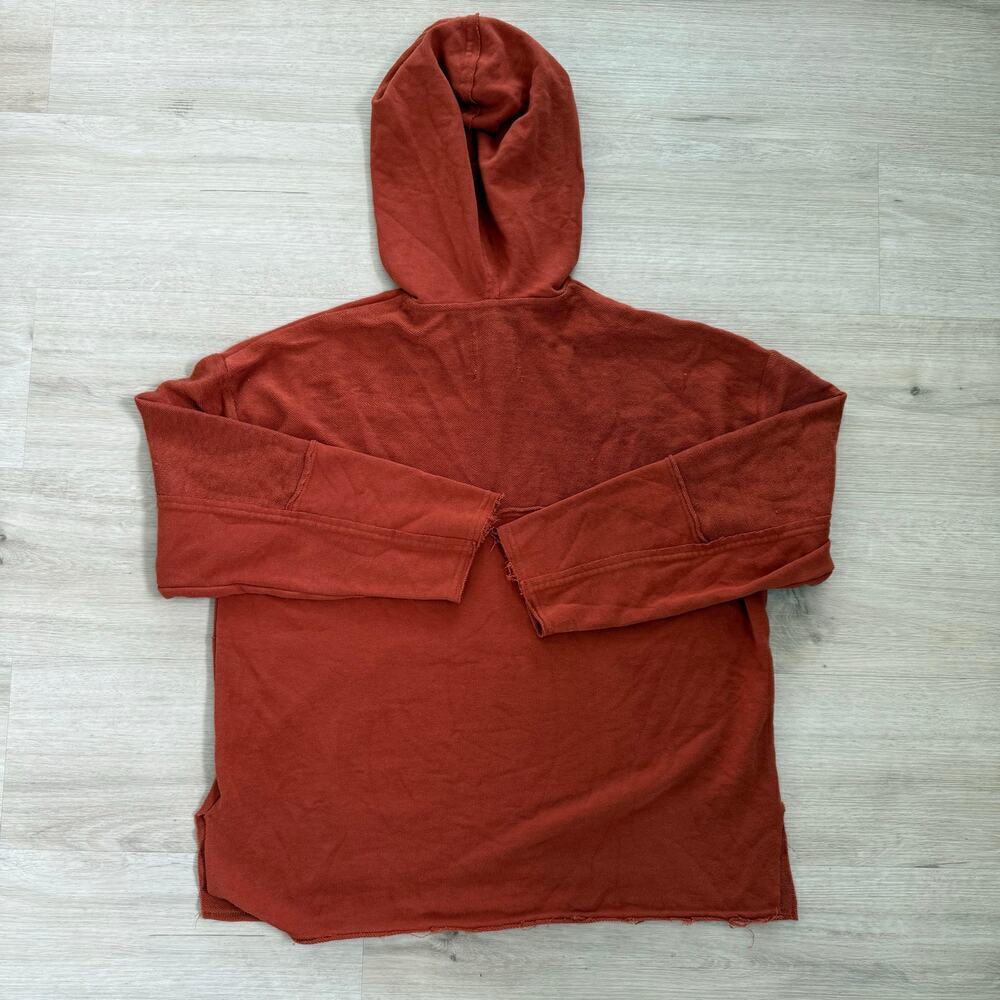 Urban Outfitter Rust Orange Raw Hem Seamed Pullover Hoodie Sweatshirt Size Small - Picture 2 of 5